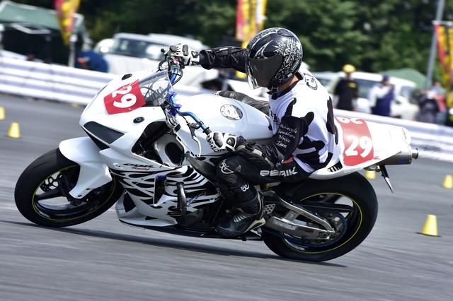 画像: A級13位 清野選手&CBR600RR 1分36秒617
