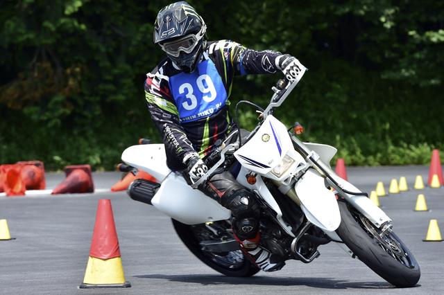 画像: B級8位 井上選手&DR-Z400SM 1分39秒173