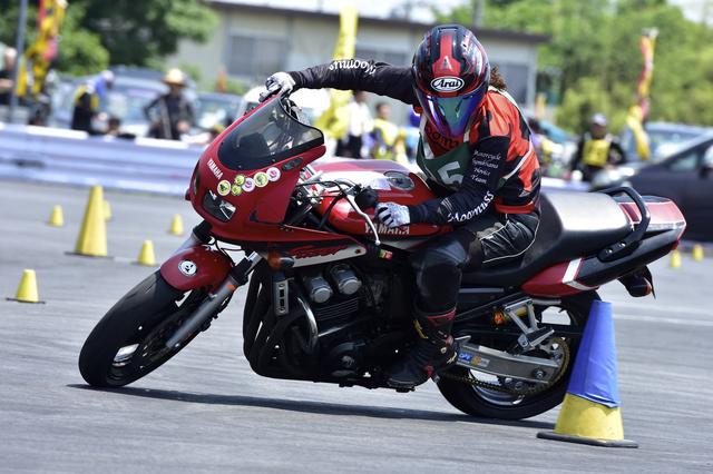 画像: C2級2位 木津谷選手&FZS600Sフェザー 1分43秒818