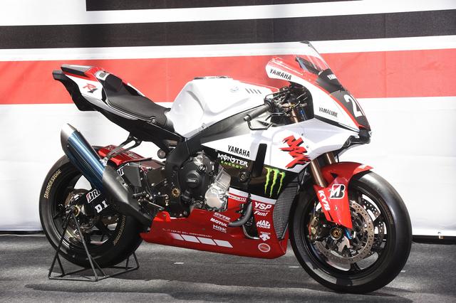 画像: すでに完成の域に達したYZF-R1 カラーリングはR1生誕20周年記念・R1の初期型白×赤バージョン