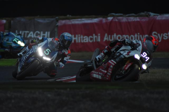 画像: ゴールまで1時間 ここでもGMT94との一騎打ちで、最後にはパッシングしてみせた!