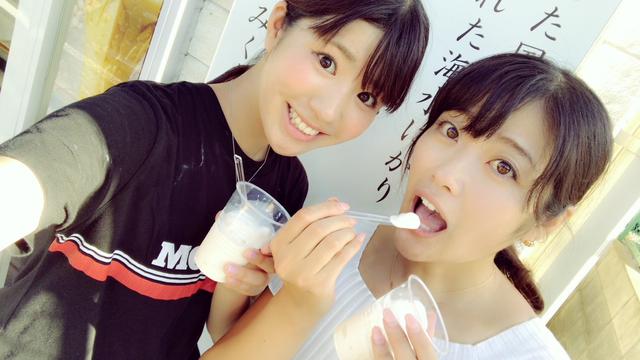 画像: コーンもあったけど2人共カップに。