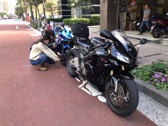 画像: ホントはこういうことも前もってやっておきたいなと思いながらも、あいかつんと2人で急いでエアチェック。