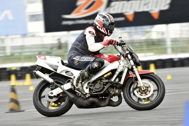 画像: A級13位 中嶋秀和&NSR250R 1'46.455