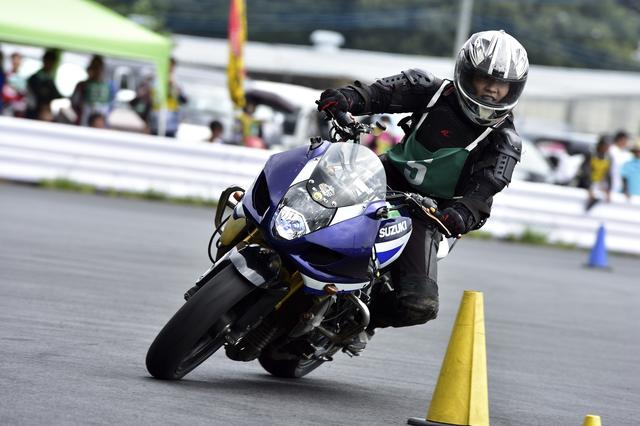 画像: C2級2位 鈴木登紀子&GSX-R1000 1'53.639