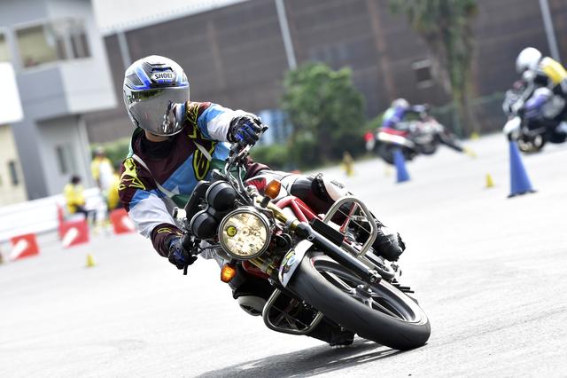 画像: C2級25位 板倉孝典&VTR250 1'59.730