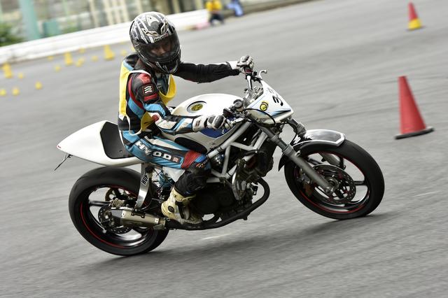 画像: 1位 岡野月子&VTR250 2'00.648