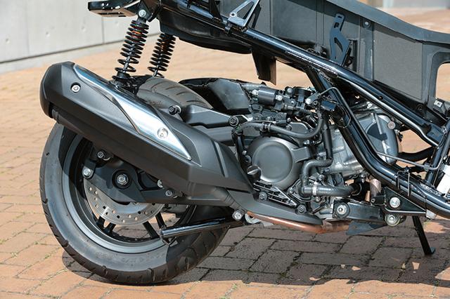画像: 海外モデル・Sh300ベースのOHC4バルブ。出力特性を見直す一方で、ローラーロッカーアームなどの採用で静粛性も高めた。