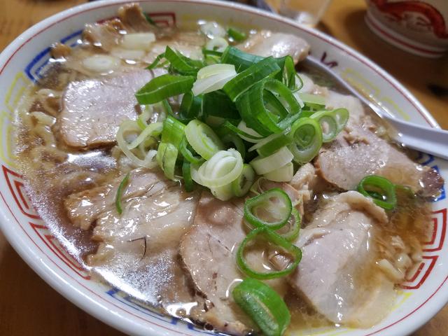 画像: 喜多方ラーメンの「まこと食堂」のチャーシューメン