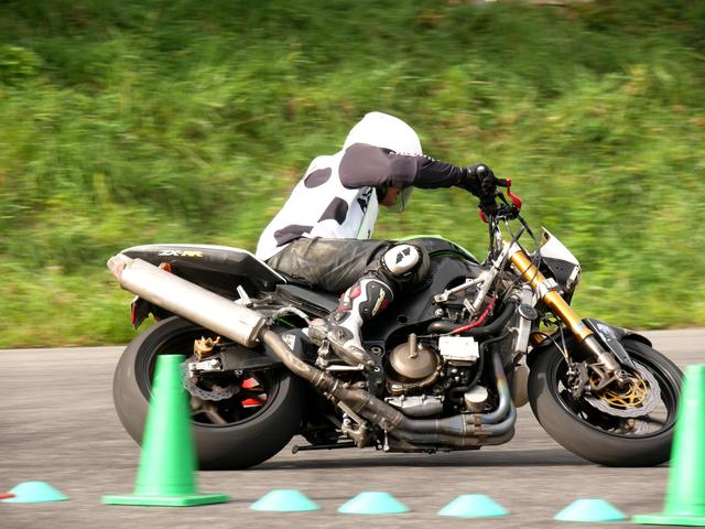 画像: B1クラス&SB(シードビッグバイク)クラス優勝 B1 井原英樹@ZX-10R