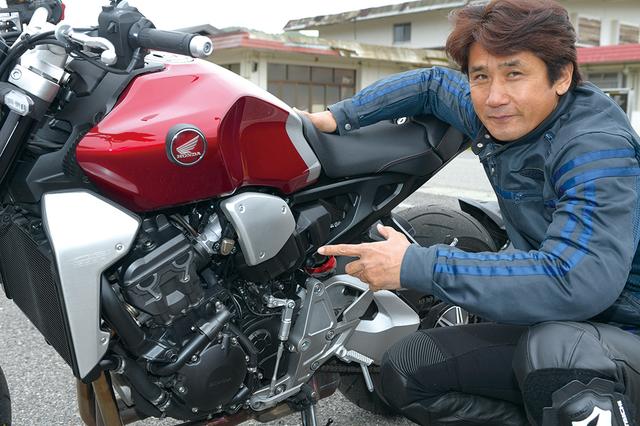 画像: 伊藤さんが気に入ったのは、エンジンのフィーリングと電子制御の仕上がり。「電子スロットルで一番気になる開け始めと閉じ始めの"燃え方"がいいですね。エンジンはフリクションなく綺麗に回ります」