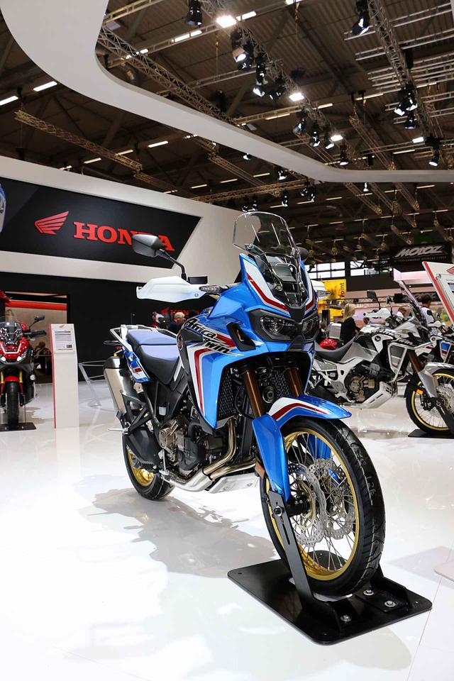 画像3: アフリカツインにロイヤルブルー採用のトリコロール登場 アドベンチャースポーツはイメージ一新のシルバーメタリック