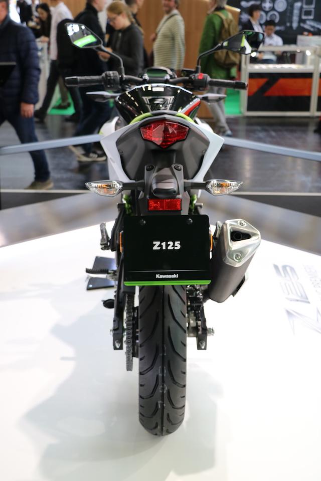 画像10: ニンジャ125と共通のコンポーネントながら カウルレスでさらに軽快な走りを実現