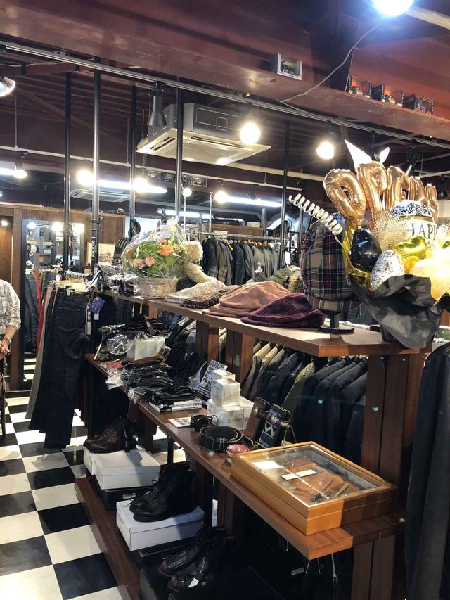 画像2: 大人のためのライディングアパレル
MaxFritz 本店 が移転してリニュアルオープン