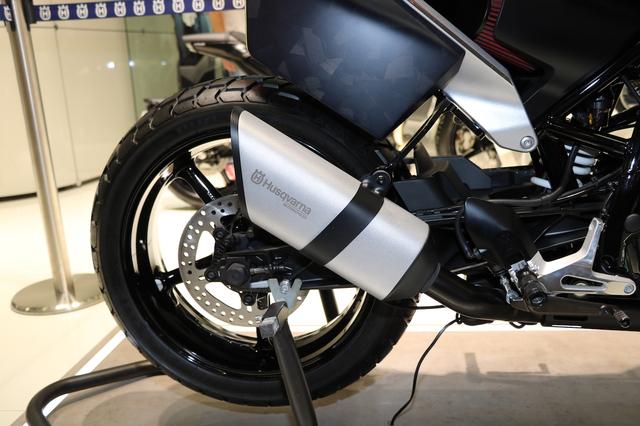 画像3: 弟分の401同様に、VITPILENの 兄弟車としてEICMAデビューか?
