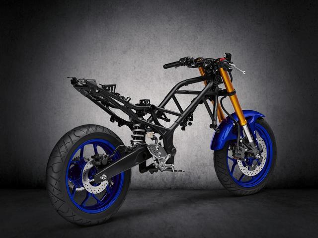 画像7: R1直系のデザインに倒立フォーク&液晶メーターを新採用