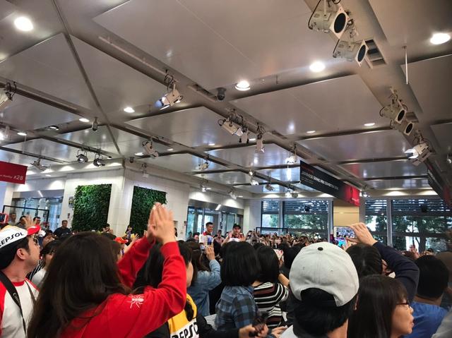 画像4: 「MOTUL 日本グランプリ ファンミーティング」に行ってきました!(梅本まどか)