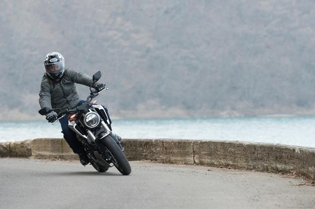 画像: HONDA CB125R 最高出力:13.0PS/10000rpm 最大トルク:1.0kg-m/8000rpm 税込価格:44万8200円
