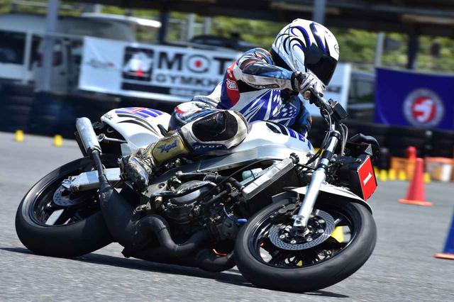 画像: グレートシリーズ最初のウイナーである、冨永選手&NSR250R。