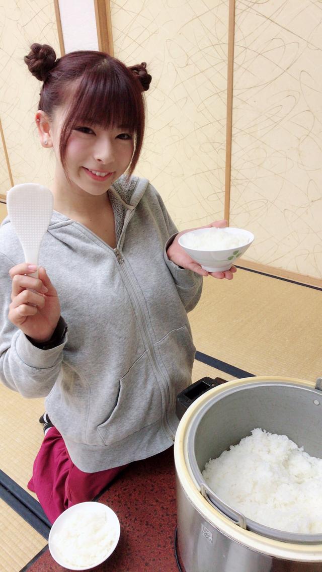 画像: 朝ごはんは ニジマスの味噌焼き定食 写真忘れてすぐ食べてしまった(笑)