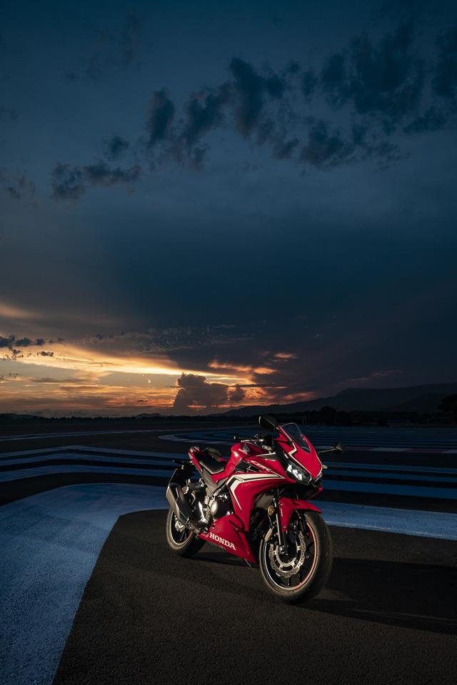 画像1: CBR500Rは1000RRスタイルに変身