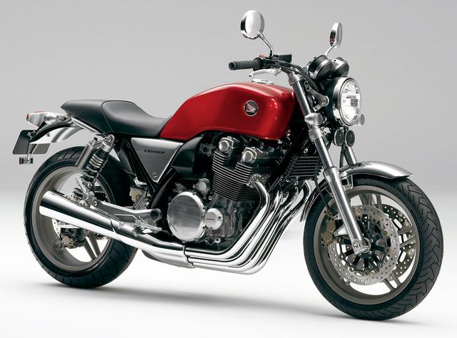 画像: CB1100F 2007年 「空冷4気筒を搭載したCB」にこだわってデザインされた、現行CB1100のルーツにあたるプロトタイプ。2007年の東京モーターショーにレーシングイメージの「CB1100R」とともに出展され大反響を巻き起こし、CB1100の量産化へとつながっていくことになる。