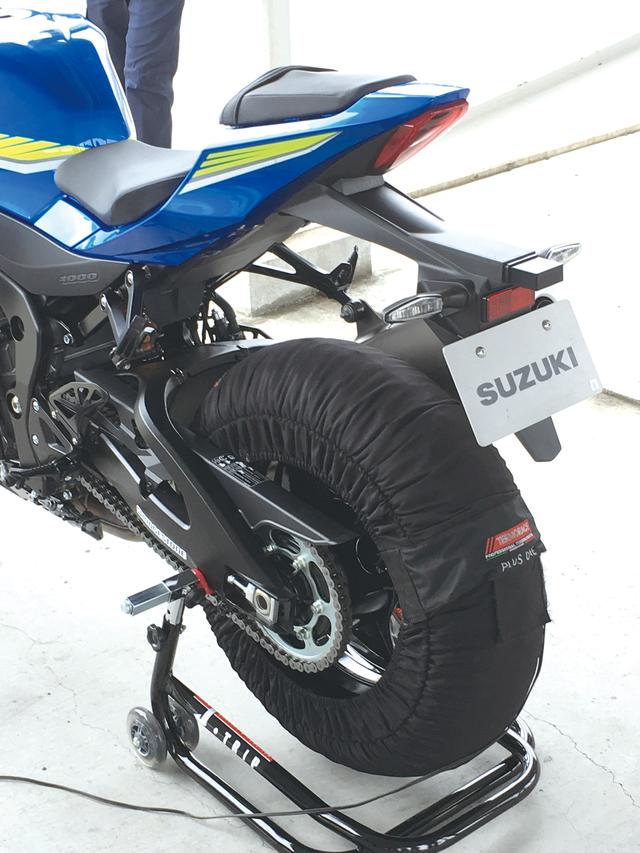 画像2: 純正タイヤとサーキット向けタイヤで乗り比べ