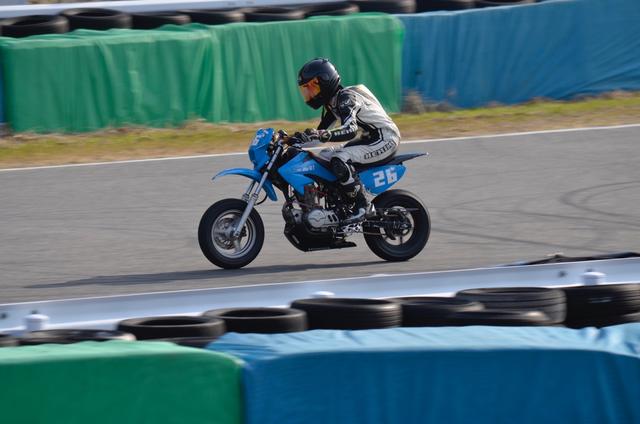 画像: サーキットやジムカーナで使っているヘルメットもAraiなんです。