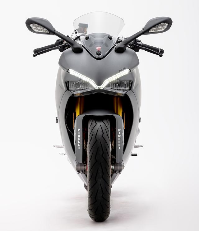 画像2: メーカー希望小売価格は183万9,000円(消費税8%込み)。発売日は2019年1月7日(月)だ!