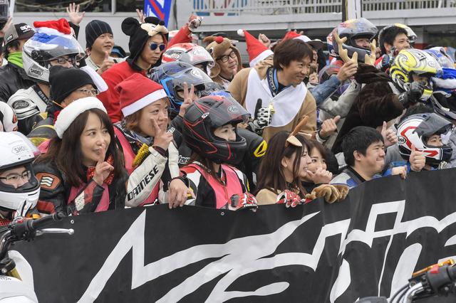 画像: レース前には記念撮影も!