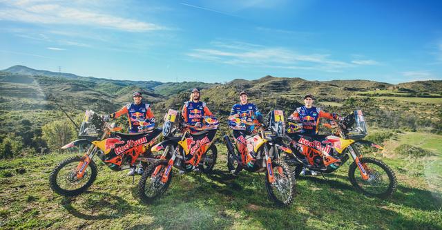 画像: KTMのファクトリーチームは過去に優勝経験を持つ3選手を4名のライダーが参戦