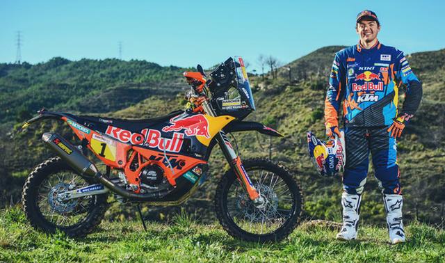 画像: KTM 450 RALLYと、ダカールラリー2018を制したRed Bull KTM FACTORY TEAMのマティアス・ウォークナー