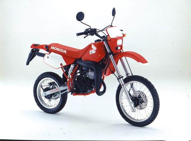 画像: ●水冷2スト単気筒 ●79㏄ ●11PS/8500rpm ●0.96㎏-m/8000rpm ●84㎏ ●70/100-17・90/90-14 ●26万9000円 ●1988年