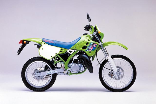 画像: ●水冷2スト・クランクケースリードバルブ単気筒●124㏄ ●22PS/9500rpm●1.9㎏-m/8000rpm●104㎏ ●70/100-21・4.10-18●33万5000円●1990年