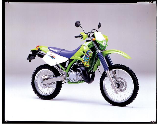 画像: ●水冷2スト・ピストンリードバルブ単気筒●216㏄ ●37PS/8000rpm●3.5㎏-m/7000rpm●105㎏ ●300-21・4.60-18●43万9000円●1994年