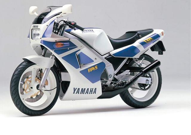 画像: ●水冷2スト・クランクケースリードバルブ並列2気筒●249cc●45PS/9000rpm●3.6kg-m/8500rpm●126kg●100/80-17・120/80-17●55万9000円●1988年3月