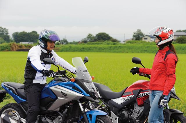 画像: プライベートでNC750XのDCTを購入予定という沙織ちゃんとは、NCの乗りやすさ、扱いやすさについてトークが盛り上がっていた様子です。