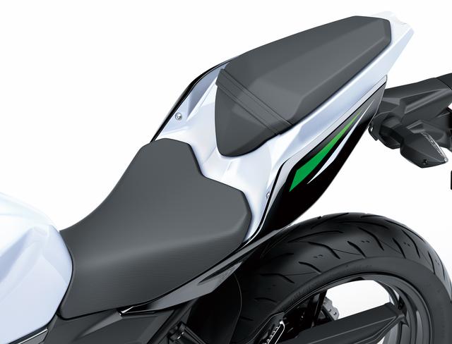 画像5: より自由に扱えて、よりパワフルになった、水冷250cc二気筒ネイキッド