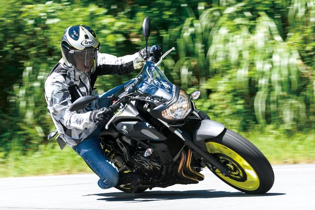 画像1: JAPAN BIKE OF THE YEAR 2018 since 1978【 750 class】結果発表!