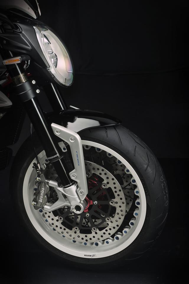 画像3: メーカー希望小売価格は247万3,200円(税込)、発売予定は2019年2月です。