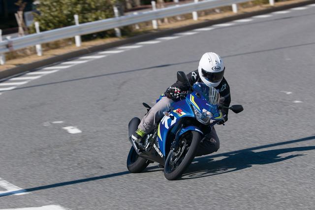 画像: 最高出力:15PS/10000rpm 最大トルク:1.1㎏-m/8000rpm 価格:38万6640円