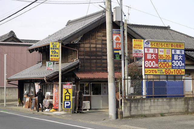 画像: この景色が目印! 「札の辻」交差点の近く、元町休憩所の眼の前にあります!