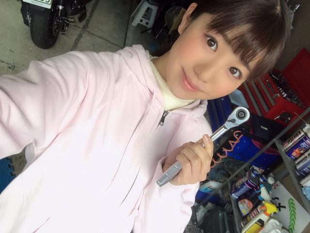 画像5: “オートバイ女子部グロム”のエンジンオイル交換担当、梅本まどかです!