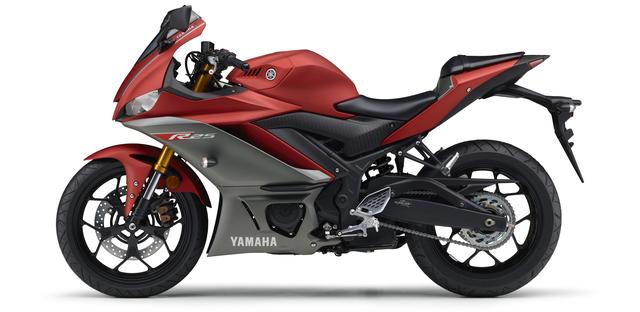画像20: ヤマハ新型YZF-R25は3月28日発売開始! 「YZR-M1」を彷彿させるスポーティな外観に一新!