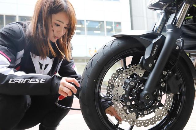 画像3: 平嶋夏海の「つま先メモリアル」
(第2回:KAWASAKI Z650、Ninja650)