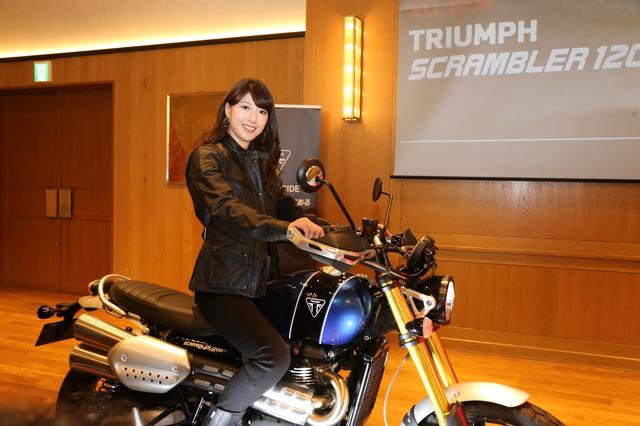 画像: 発表会にはオートバイ女子部のメンバーでもある大関さおりさんがモデルとして登場しました!