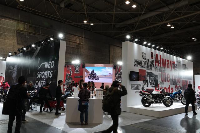 画像1: ブース内はカテゴリーごとに展示!