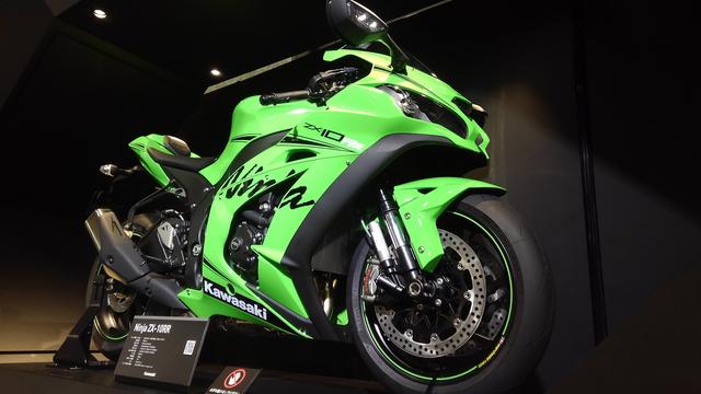 画像11: カワサキブースはまたがりOKの車両がいっぱい!【大阪モーターサイクルショー2019】