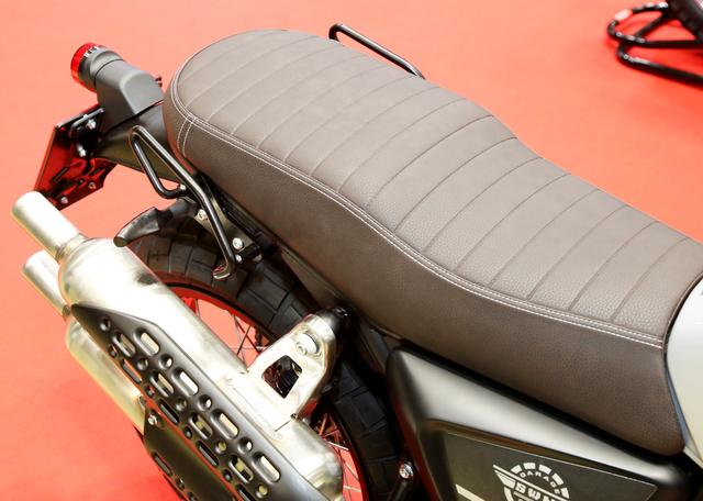 画像: リアシートの座面が広く、けっこうな大荷物も積載できるでしょう。