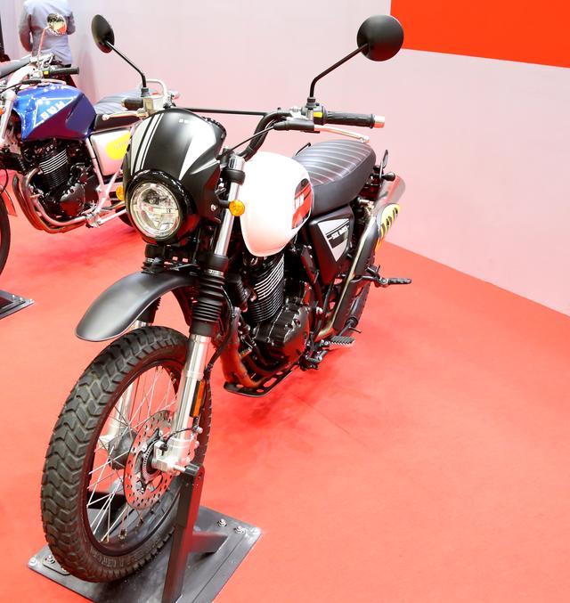画像2: SIXDAYS 400